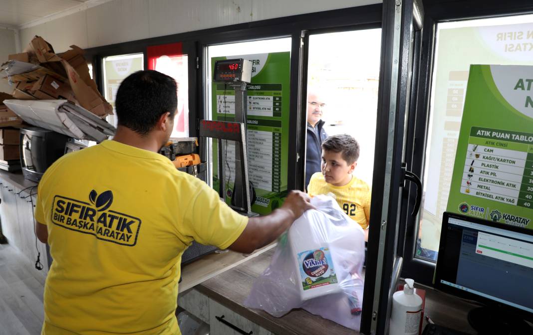 Konya’daki belediye çöp getirene lüks kahve makinesi veriyor 4